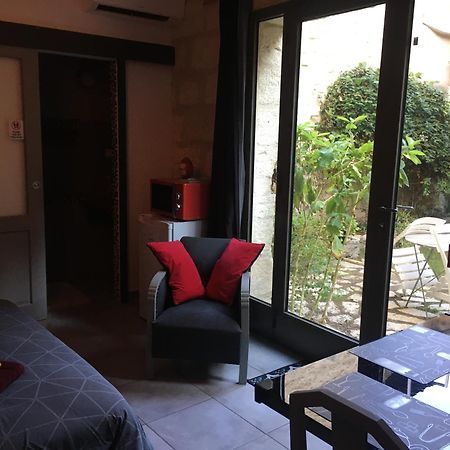 Chambre Sur Jardin Secret - Avignon Centre - Climatisee المظهر الخارجي الصورة