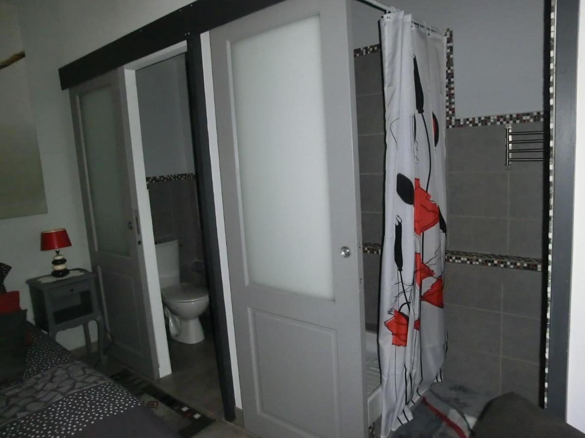 Chambre Sur Jardin Secret - Avignon Centre - Climatisee المظهر الخارجي الصورة