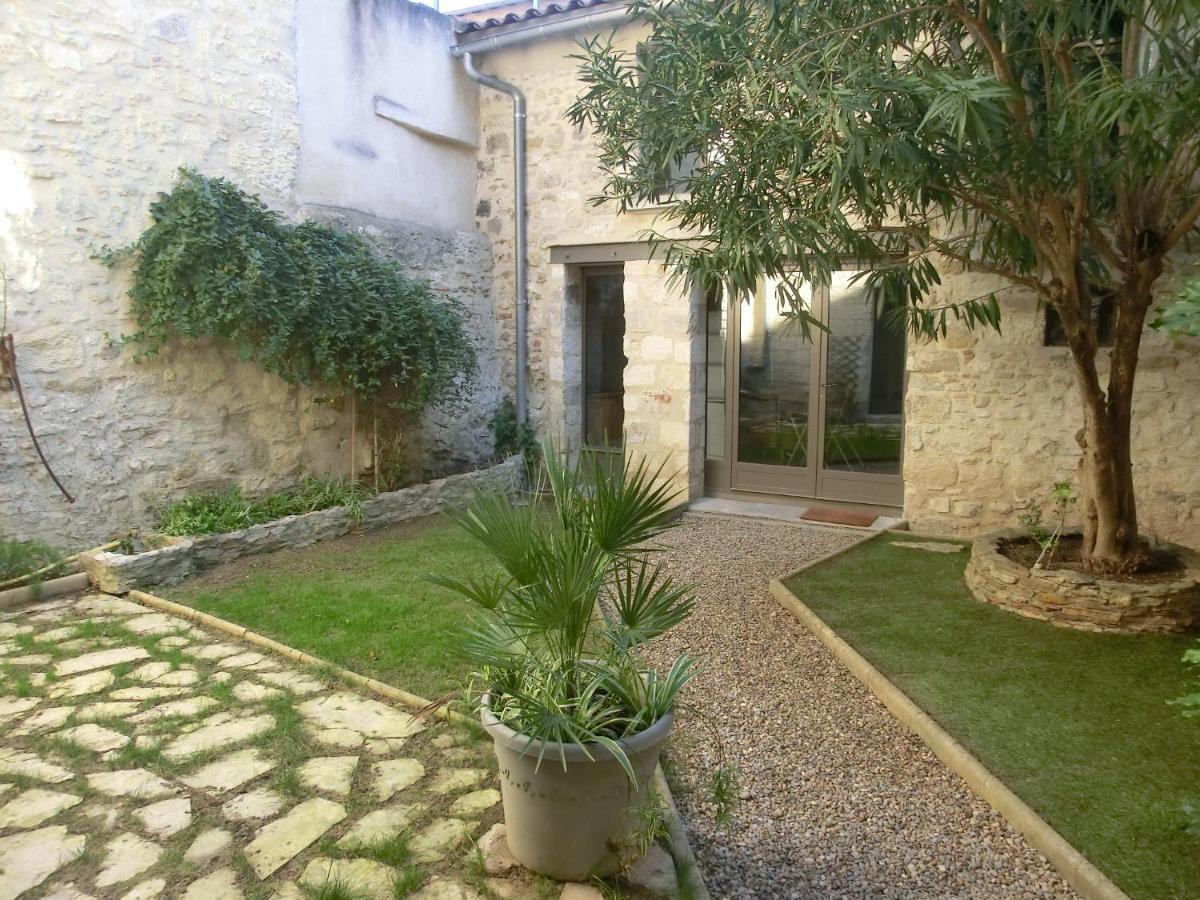 Chambre Sur Jardin Secret - Avignon Centre - Climatisee المظهر الخارجي الصورة