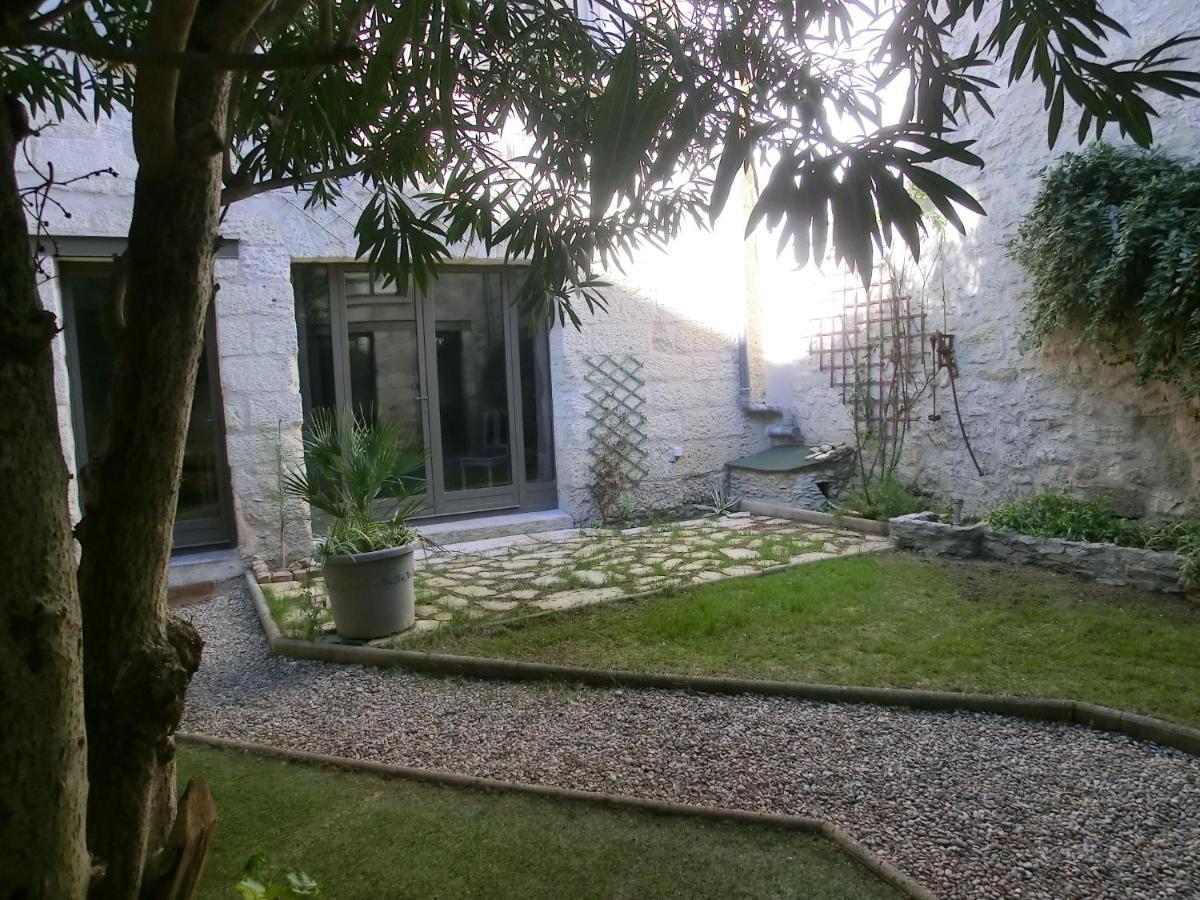 Chambre Sur Jardin Secret - Avignon Centre - Climatisee المظهر الخارجي الصورة