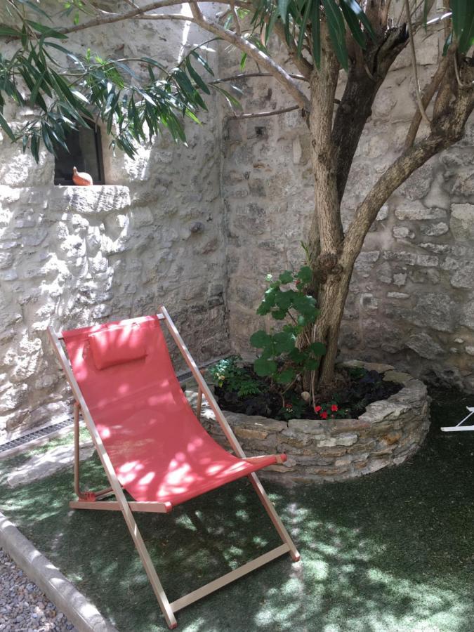 Chambre Sur Jardin Secret - Avignon Centre - Climatisee المظهر الخارجي الصورة
