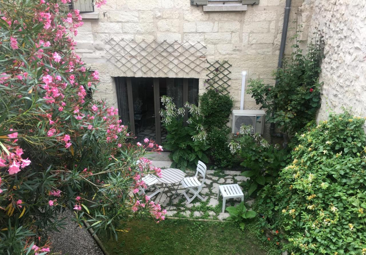 Chambre Sur Jardin Secret - Avignon Centre - Climatisee المظهر الخارجي الصورة