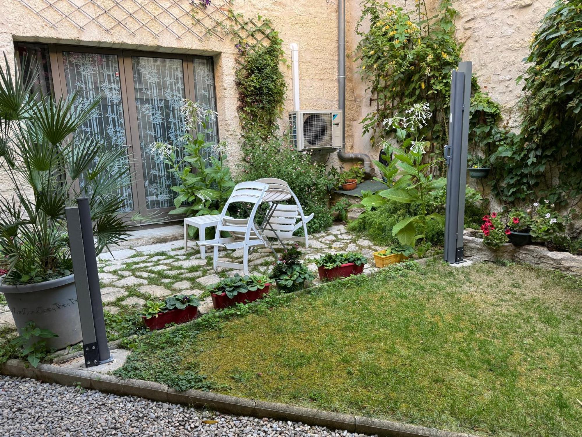 Chambre Sur Jardin Secret - Avignon Centre - Climatisee المظهر الخارجي الصورة